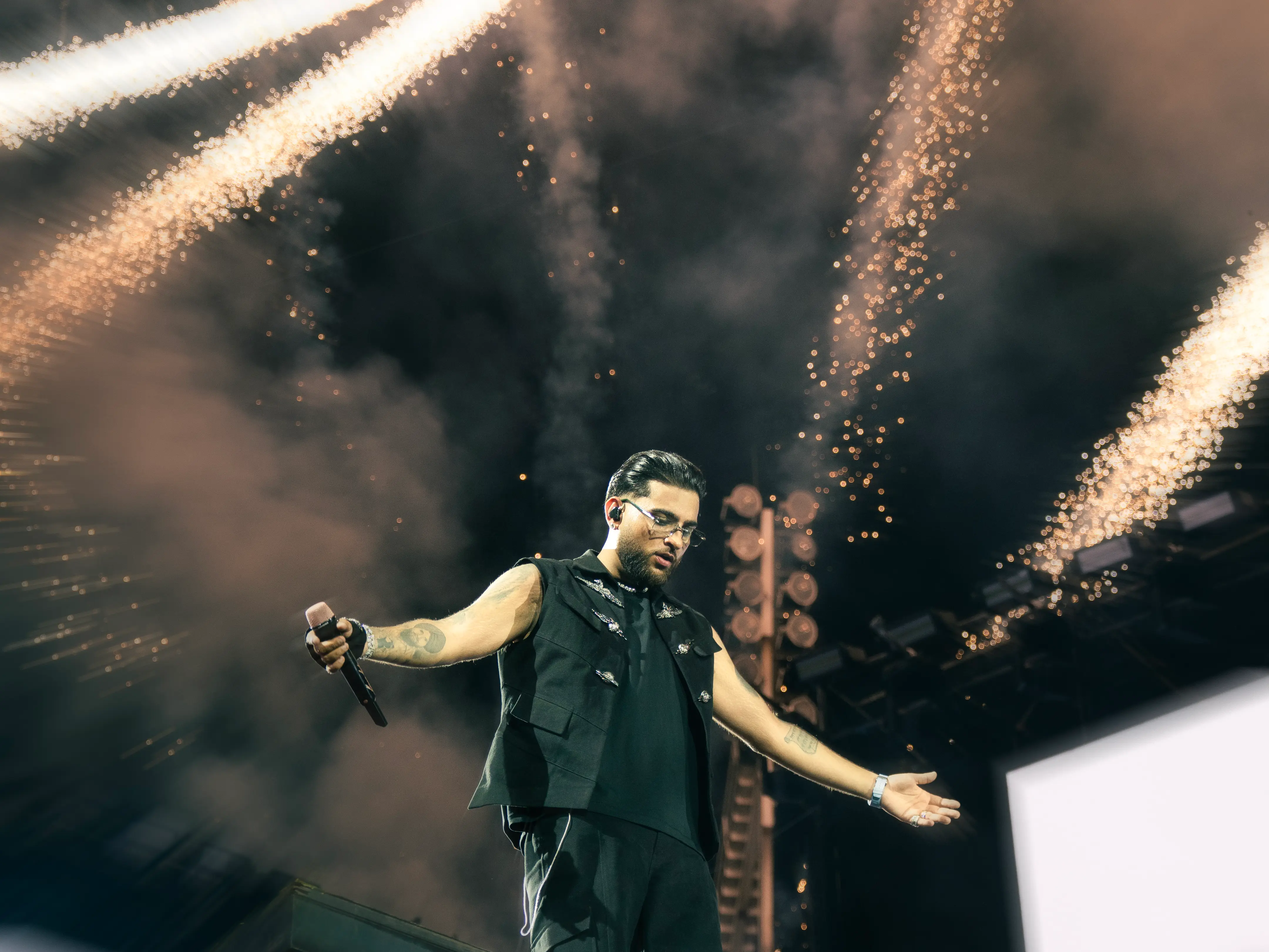 Karan Aujla makes history with P-POP CULTURE India tour opener, 75,000 fans pack JLN stadium Karan Aujla makes history with P-POP CULTURE India tour opener, 75,000 fans pack JLN stadium