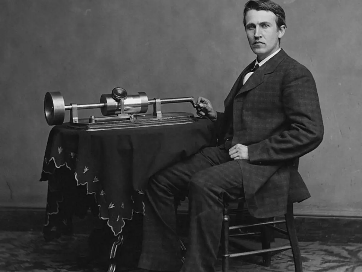Thomas Graham Inventions Who was Alexander Graham Bell? The man whose inventions shaped modern ...