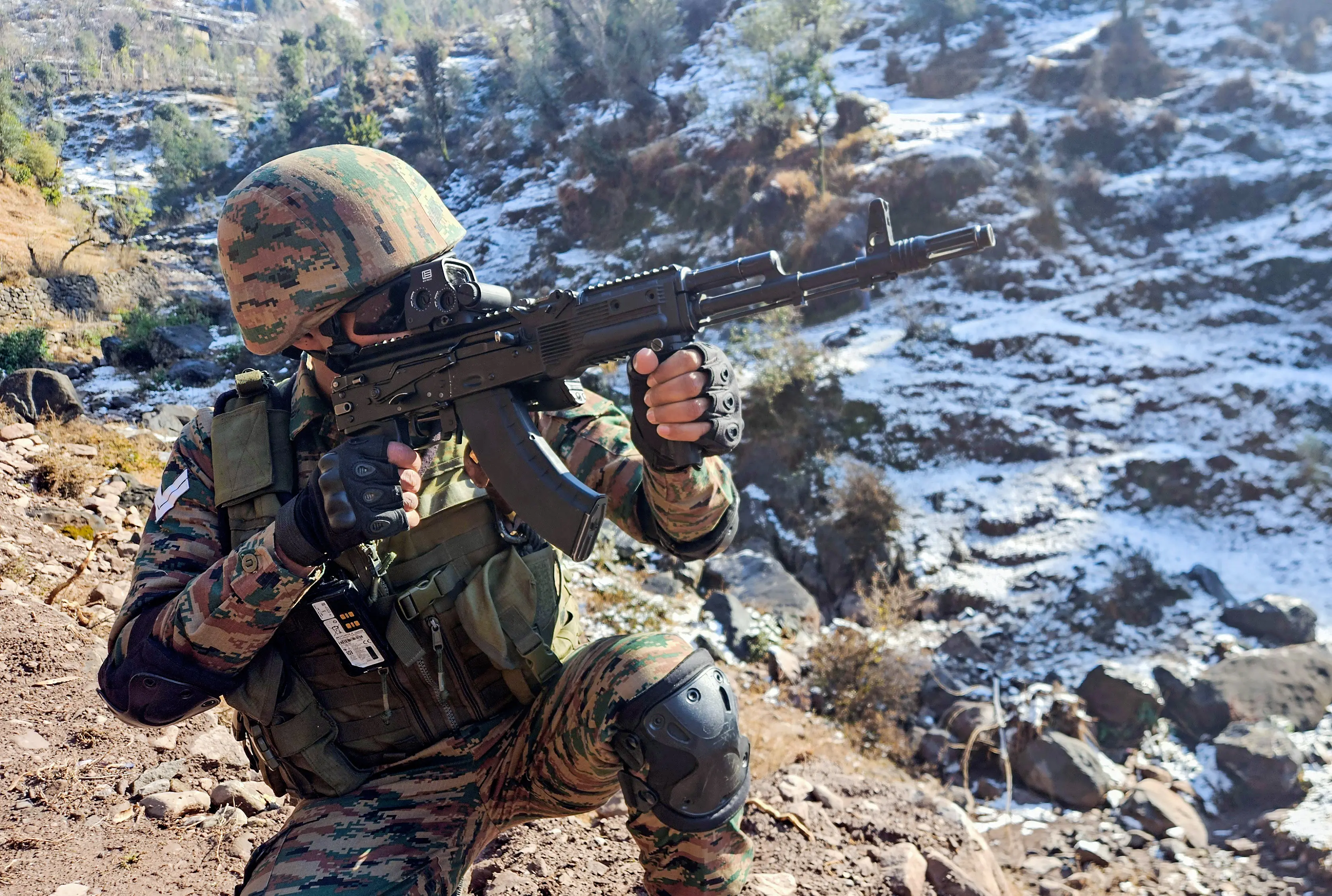 Indian army foils infiltration bid along LoC in Bhimber Gali, heightens alert across J&K