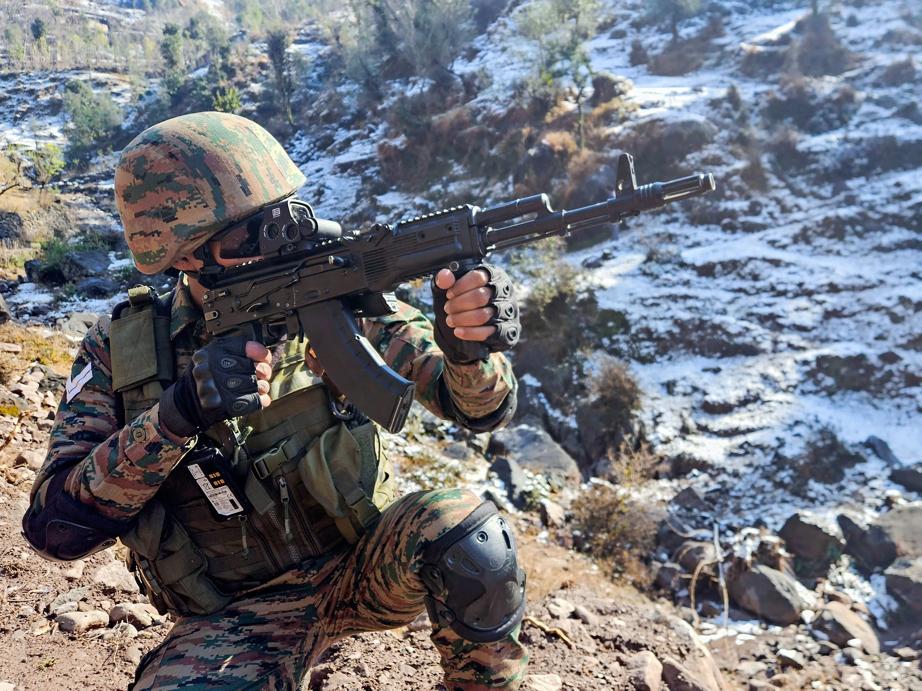 Indian army foils infiltration bid along LoC in Bhimber Gali, heightens alert across J&K Indian army foils infiltration bid along LoC in Bhimber Gali, heightens alert across J&K