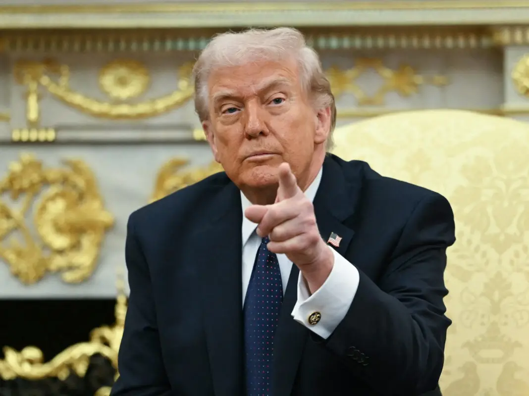 Trump deploys ICE agents to airports as DHS funding standoff enters fifth week Trump deploys ICE agents to airports as DHS funding standoff enters fifth week