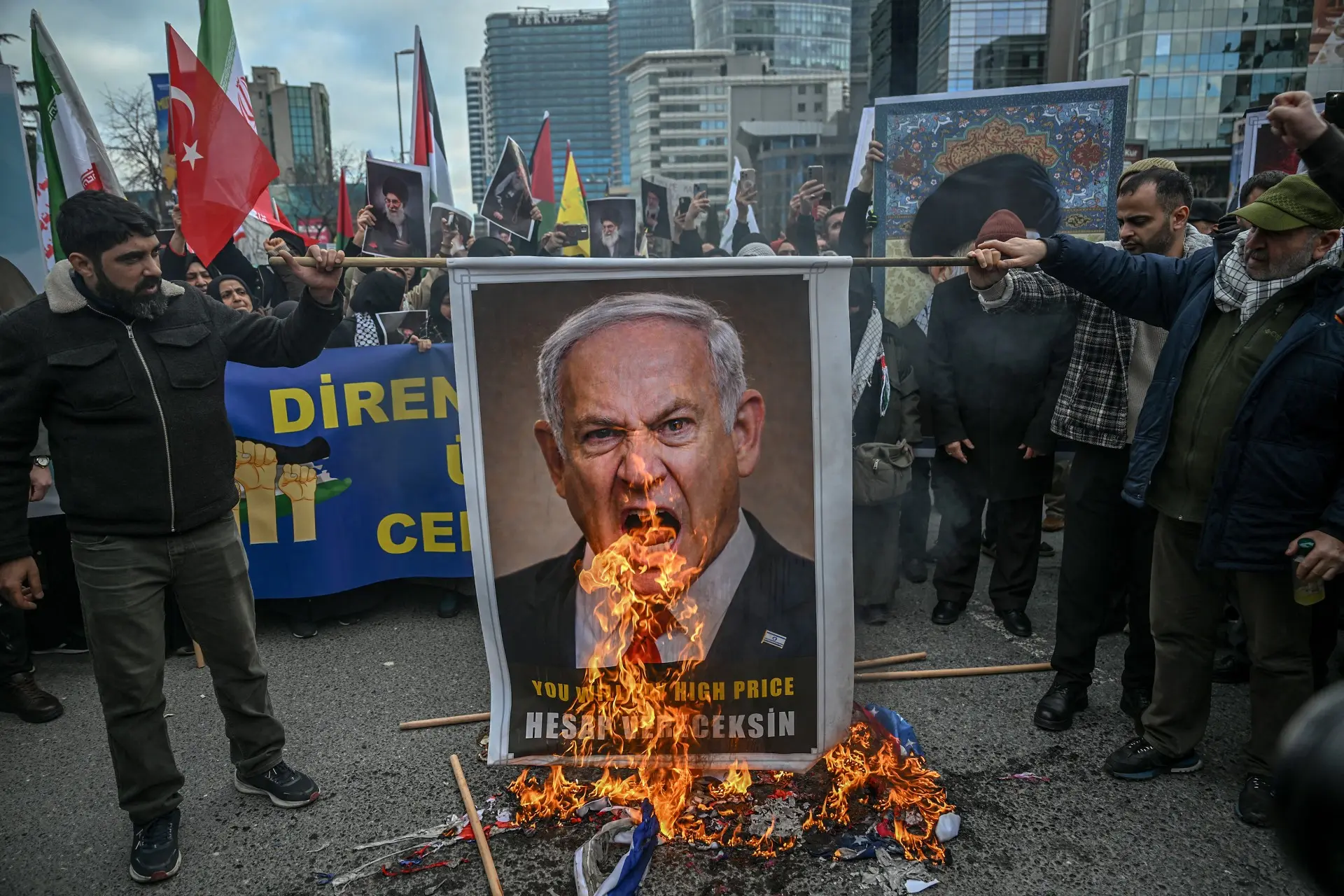 Mossad, CIA on the ground