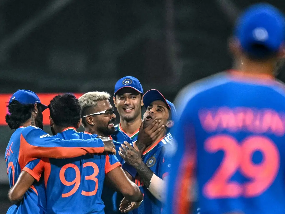 Dew to play massive role in India-England T20 WC semifinal as hosts set to retain same XI