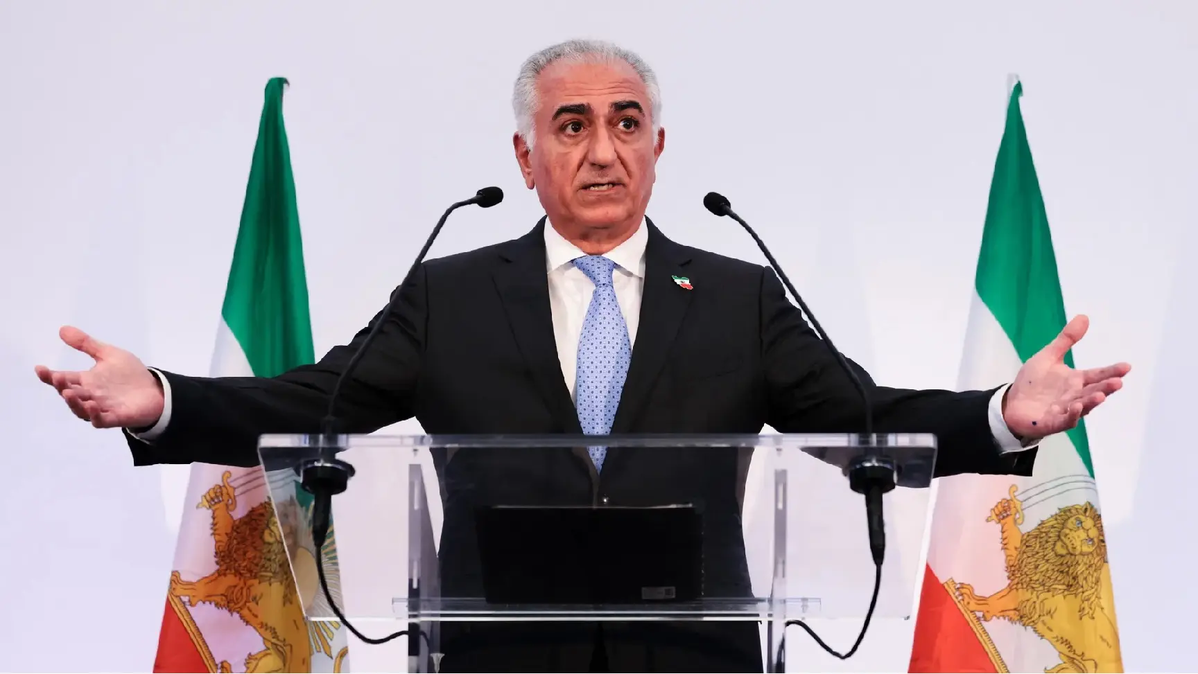 ‘Hand over power immediately, without violence’: Reza Pahlavi tells Iranian officials