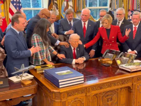 ‘Wisdom from heaven’: Evangelical leaders gather in White House; pastor prays for Trump ‘Wisdom from heaven’: Evangelical leaders gather in White House; pastor prays for Trump