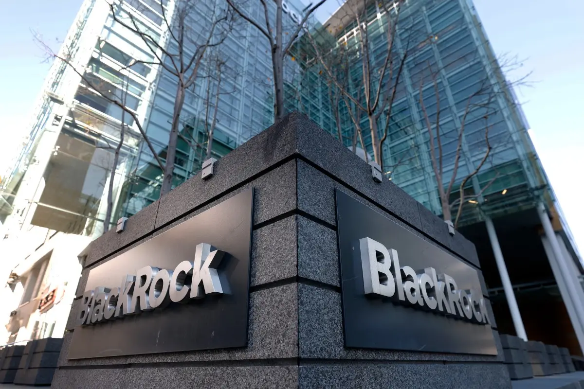 Liqudity Squeeze: BlackRock caps withdrawals from $26B HLEND fund amid investor anxiety