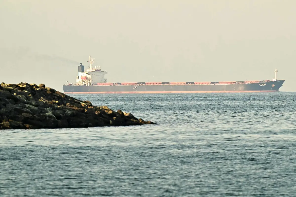 Tankers and Sailors Trapped at Sea