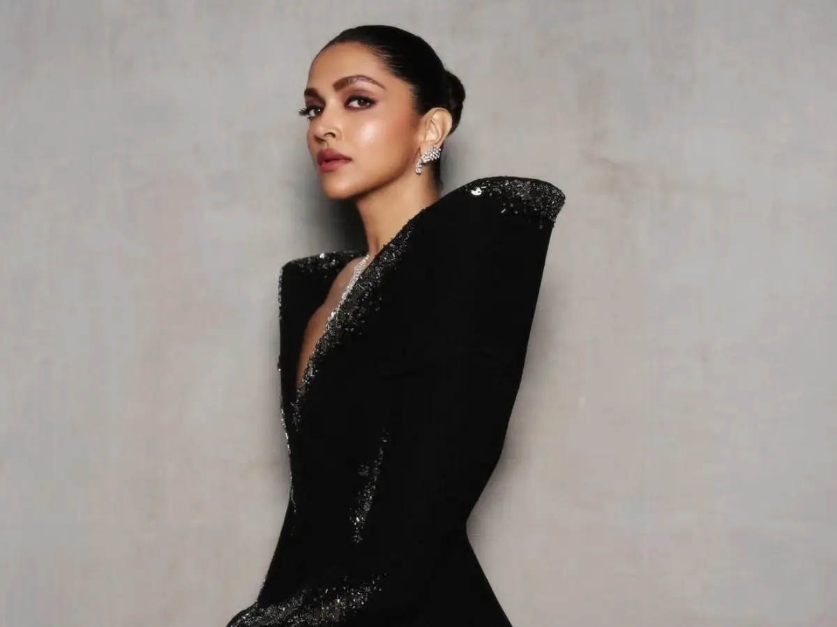 Deepika Padukone's 2019 pay disparity video resurfaces amid Spirit exit controversy: Here's what she said Deepika Padukone's 2019 pay disparity video resurfaces amid Spirit exit controversy: Here's what she said