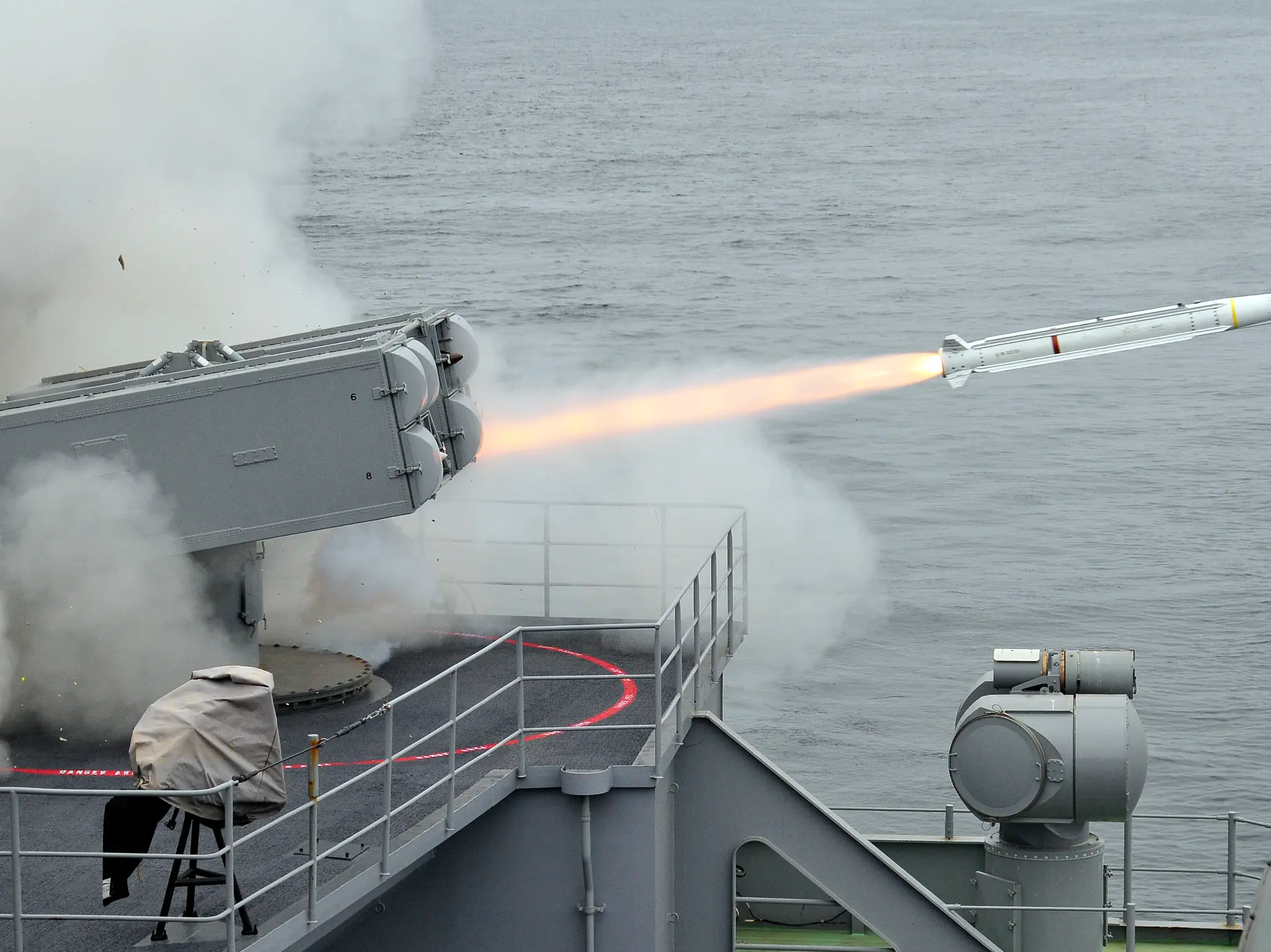 'Missile launchers, cannons & interceptors’: Inside the deadly defensive shield of USS George H.W. Bush