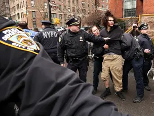 ‘Ignited devices’ thrown near NY Mayor Mamdani’s home during anti-Muslim protest – What happened?