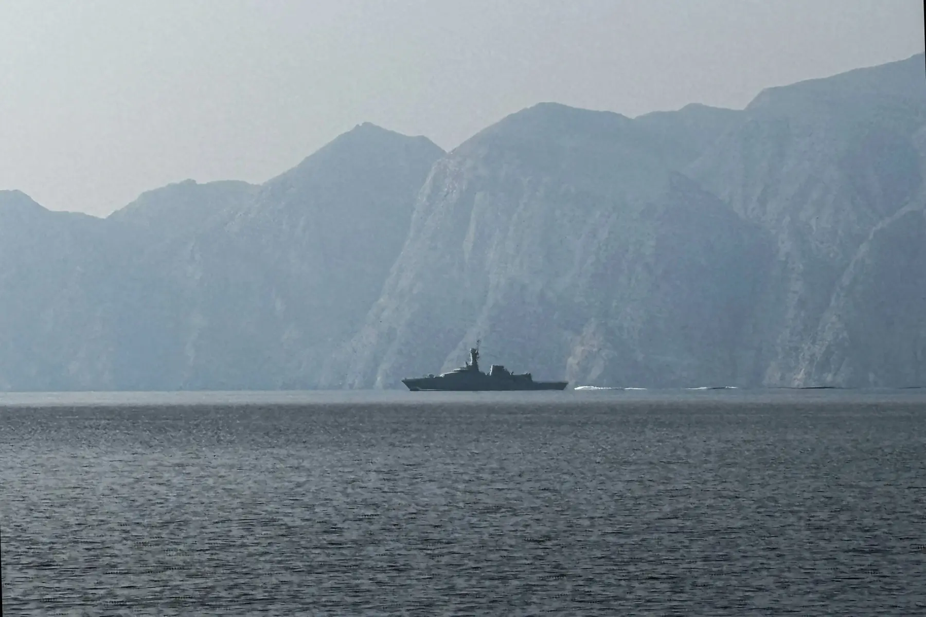 UAE tugboat sinks in Strait of Hormuz; 3 Indonesian crew members missing