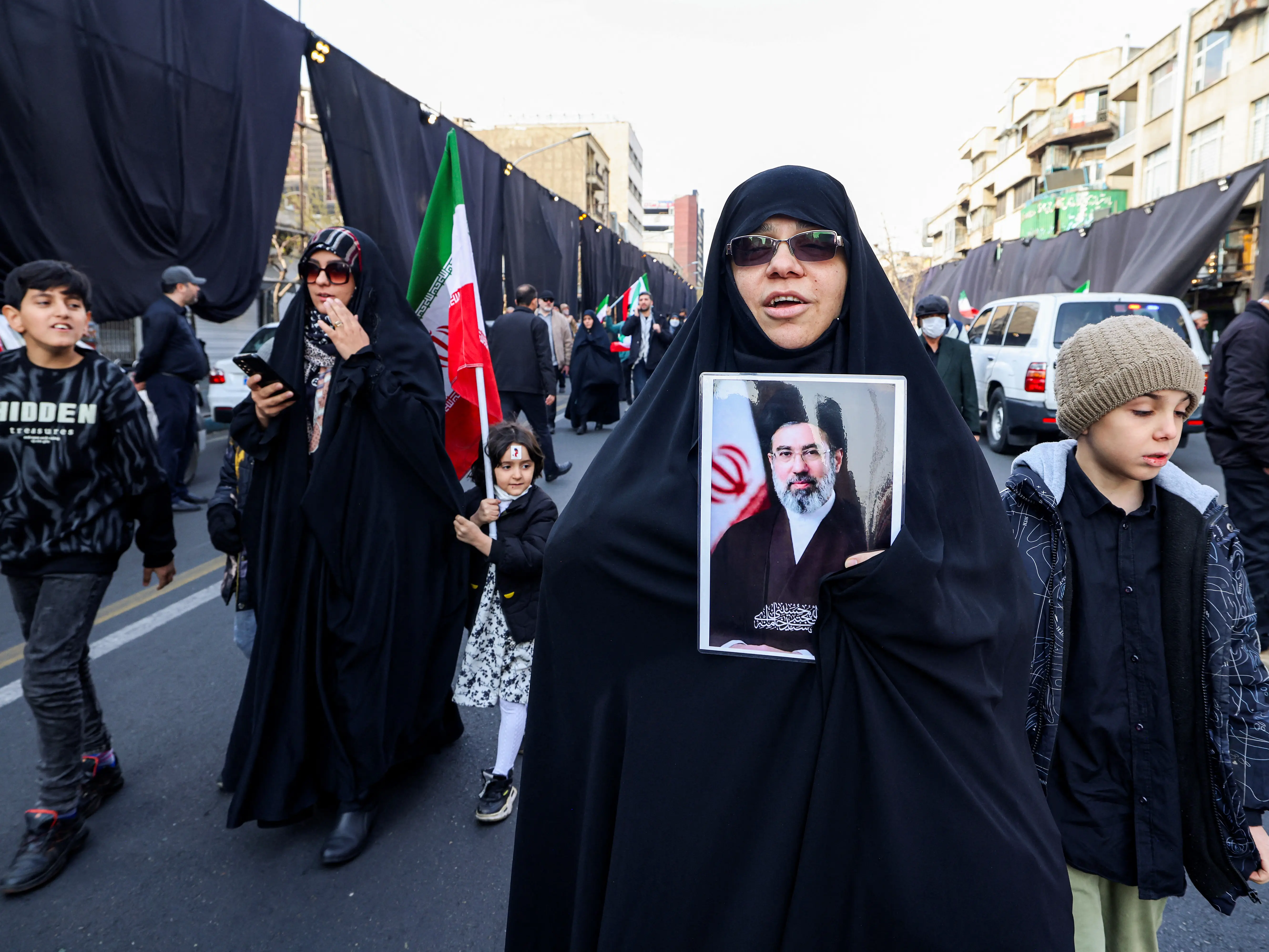 Israel launches ‘wide-scale’ strikes across Iran as thousands in Tehran pledge allegiance to new supreme leader Israel launches ‘wide-scale’ strikes across Iran as thousands in Tehran pledge allegiance to new supreme leader