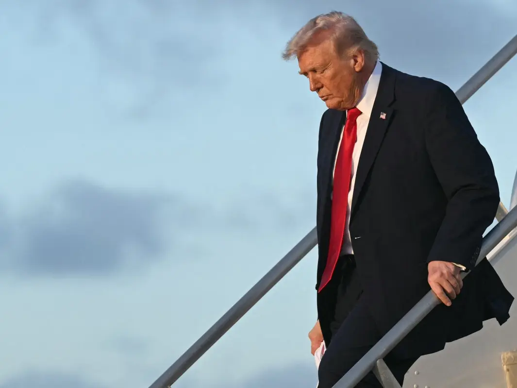 Uncertainty around the war in Iran, as Trump and his team contradict each other Uncertainty around the war in Iran, as Trump and his team contradict each other