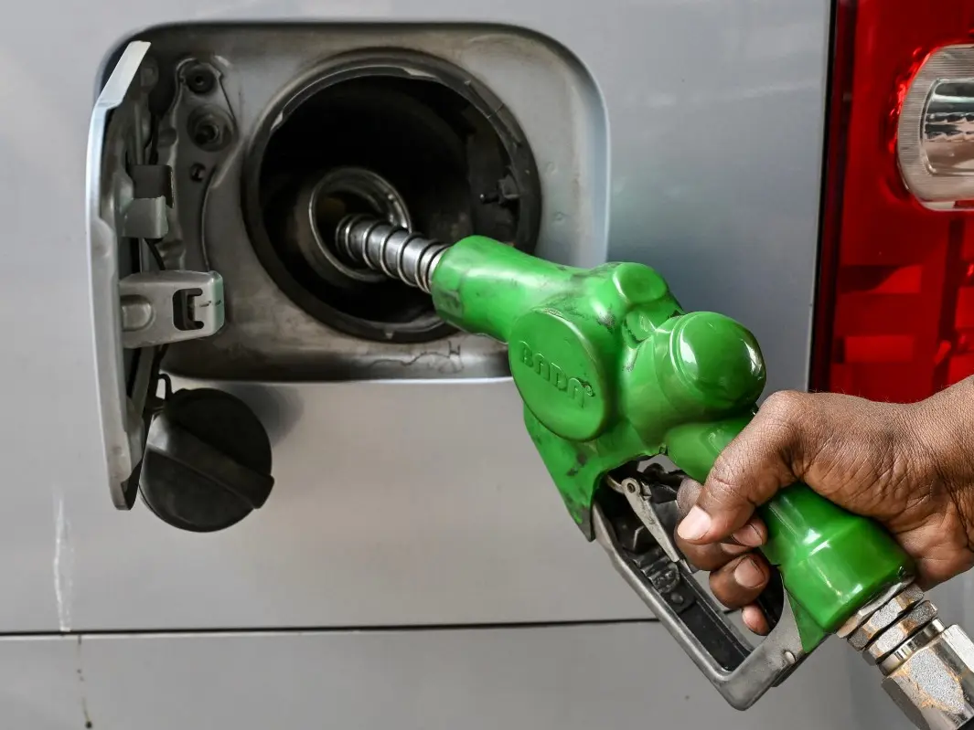 India sends 5,000 tonnes of diesel to Bangladesh amid energy crisis and global oil market volatility India sends 5,000 tonnes of diesel to Bangladesh amid energy crisis and global oil market volatility