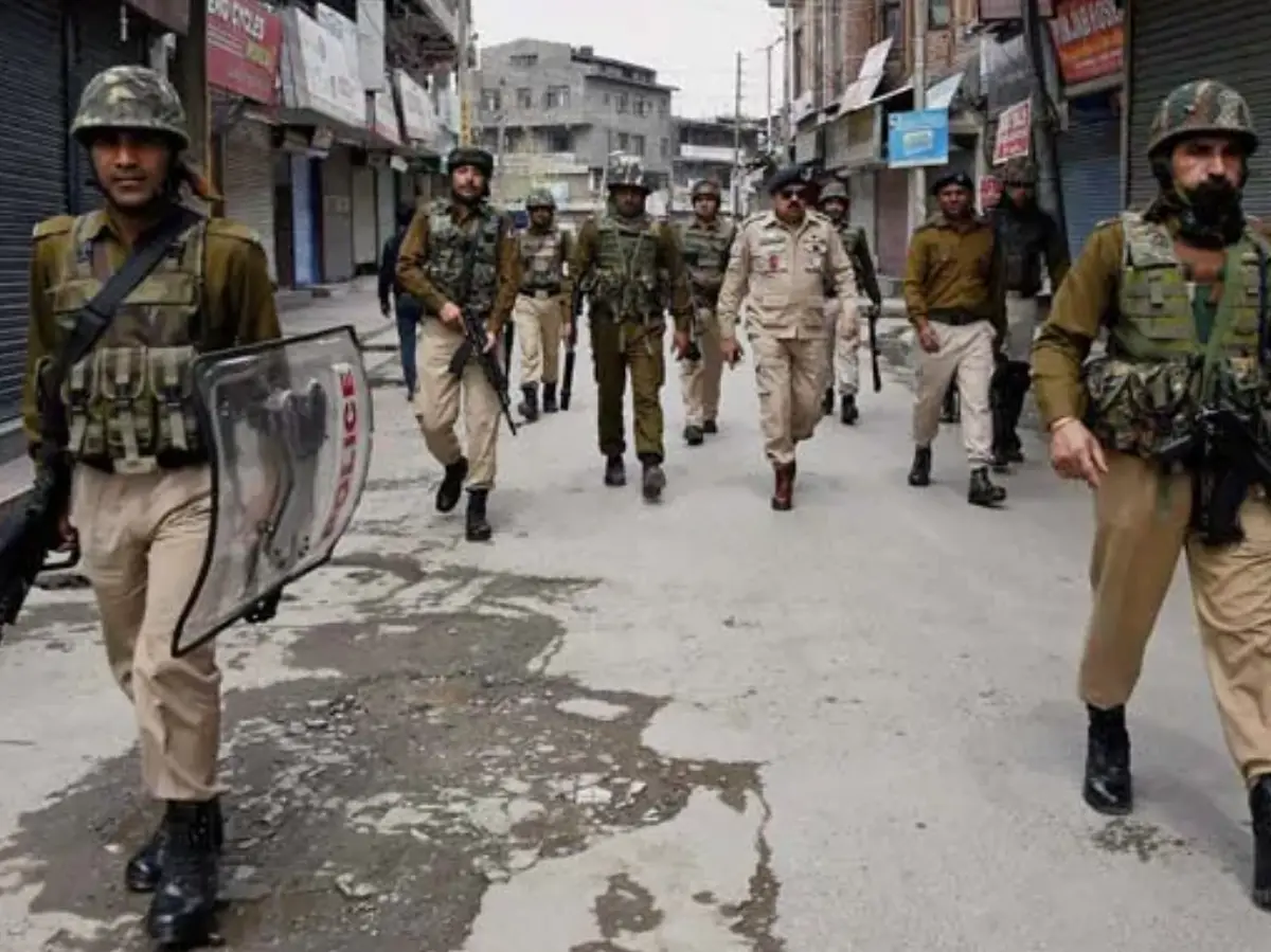 Jammu and Kashmir: One terrorist killed as army foils infiltration bid along LoC in Nowshera Jammu and Kashmir: One terrorist killed as army foils infiltration bid along LoC in Nowshera