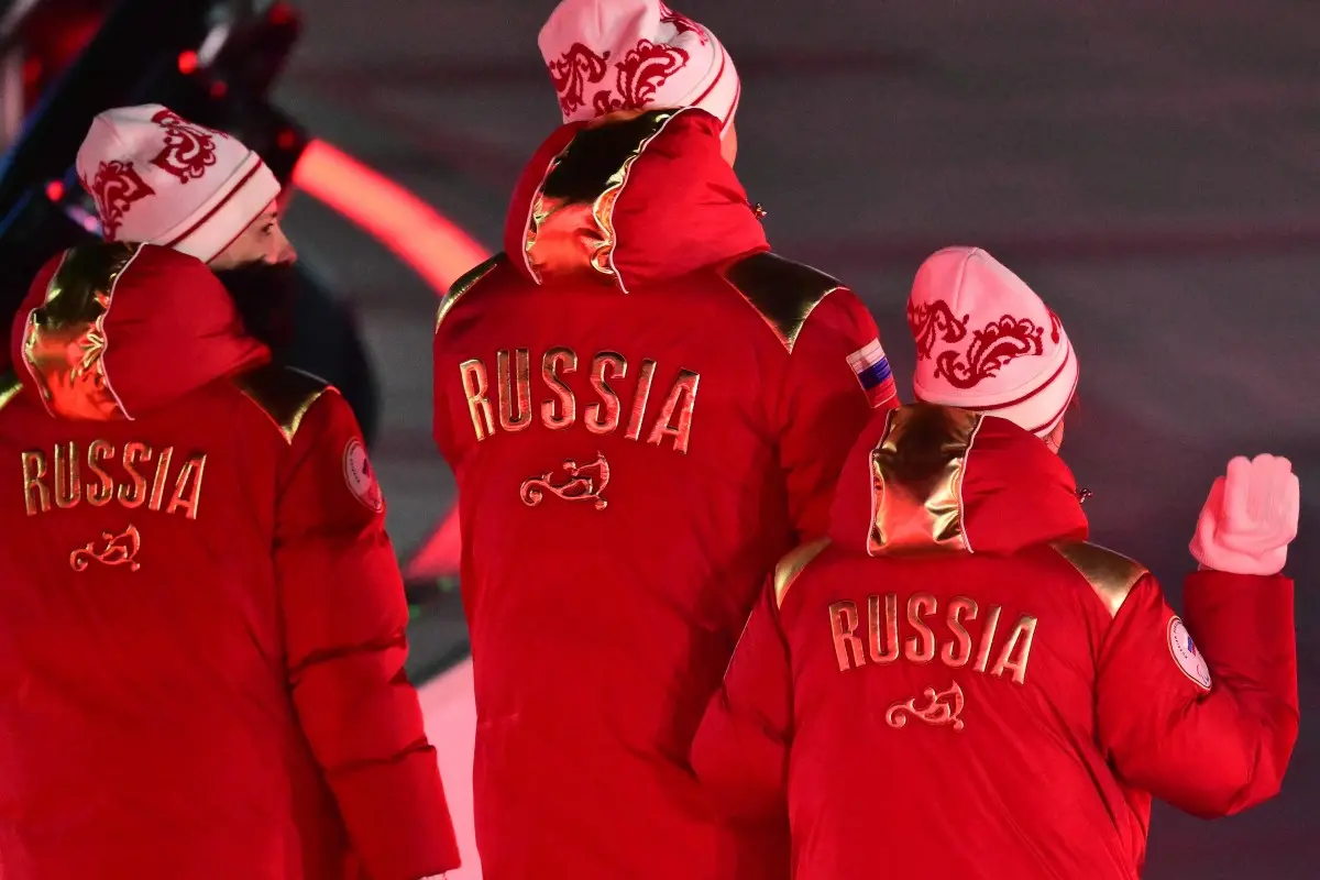Winter Paralympics | WATCH - German athletes deny selfie with Russians after turning back at podium