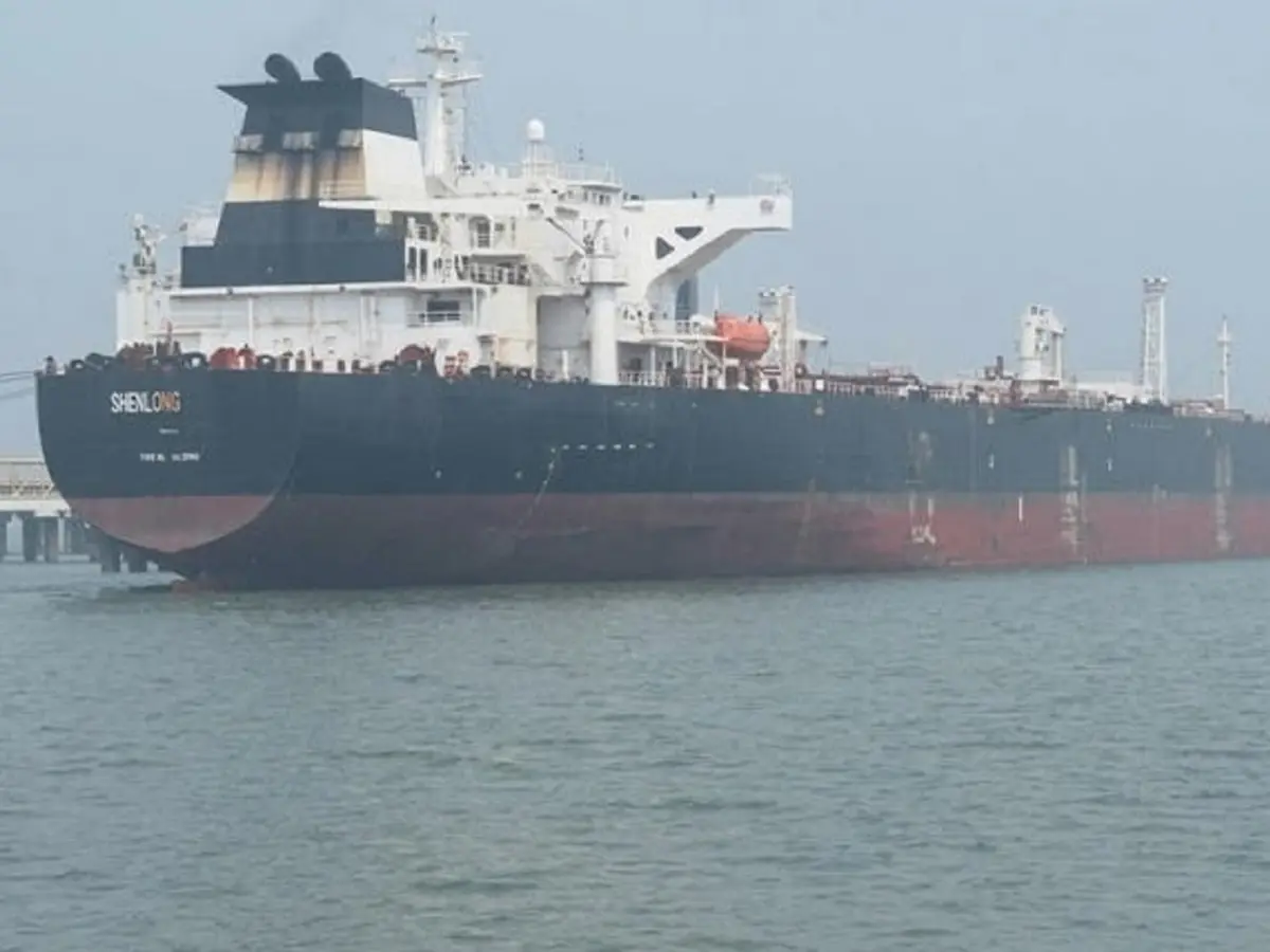 Oil tanker, with Indian captain, went ‘dark’ to cross high-risk Strait of ...