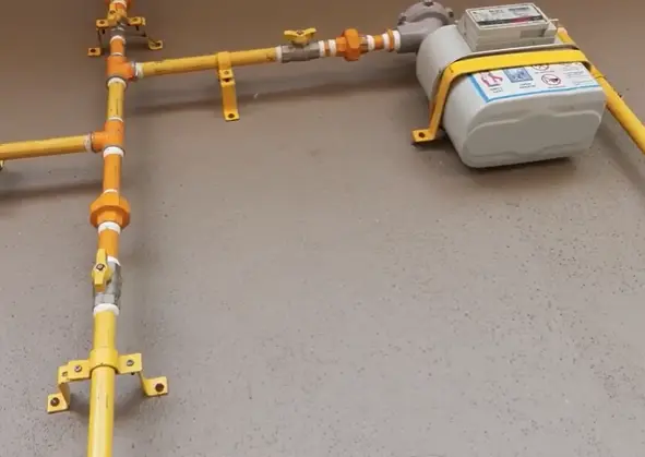 Government policy prioritising piped gas