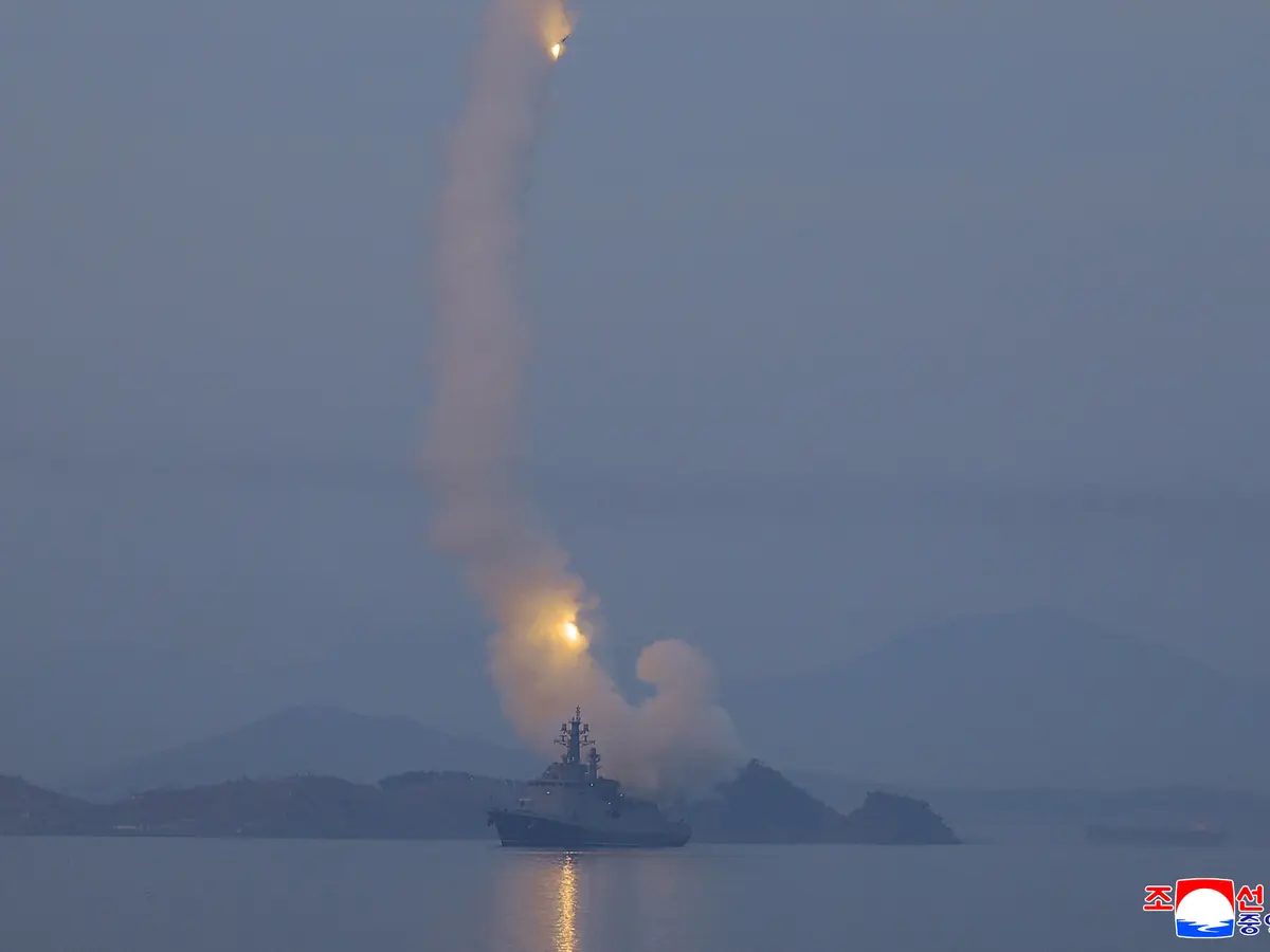 North Korea Fires 10 Ballistic Missiles Amid US-S. Korea Drills