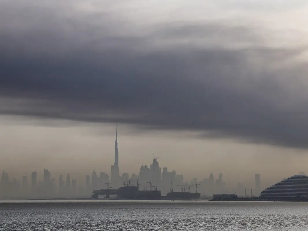 UAE has ‘right to defend’ but ‘exercising restraint’, senior official says UAE has ‘right to defend’ but ‘exercising restraint’, senior official says