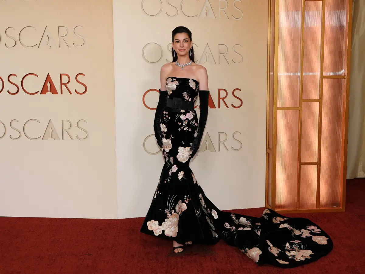 Anne Hathaway