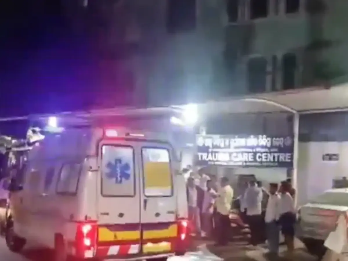 At least 10 patients dead after fire breaks out in hospital in Odisha's Cuttack