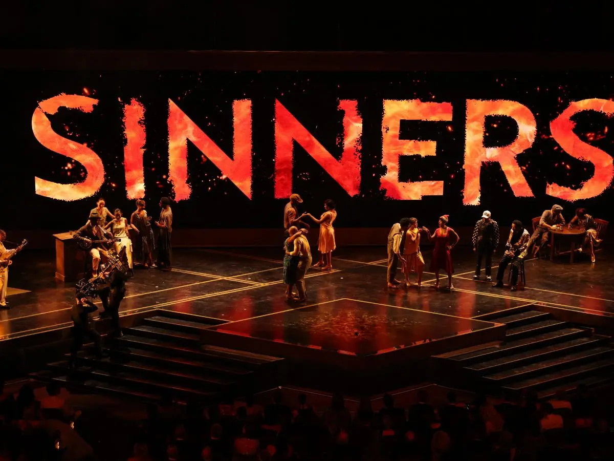 Standing ovation for Sinners' performance