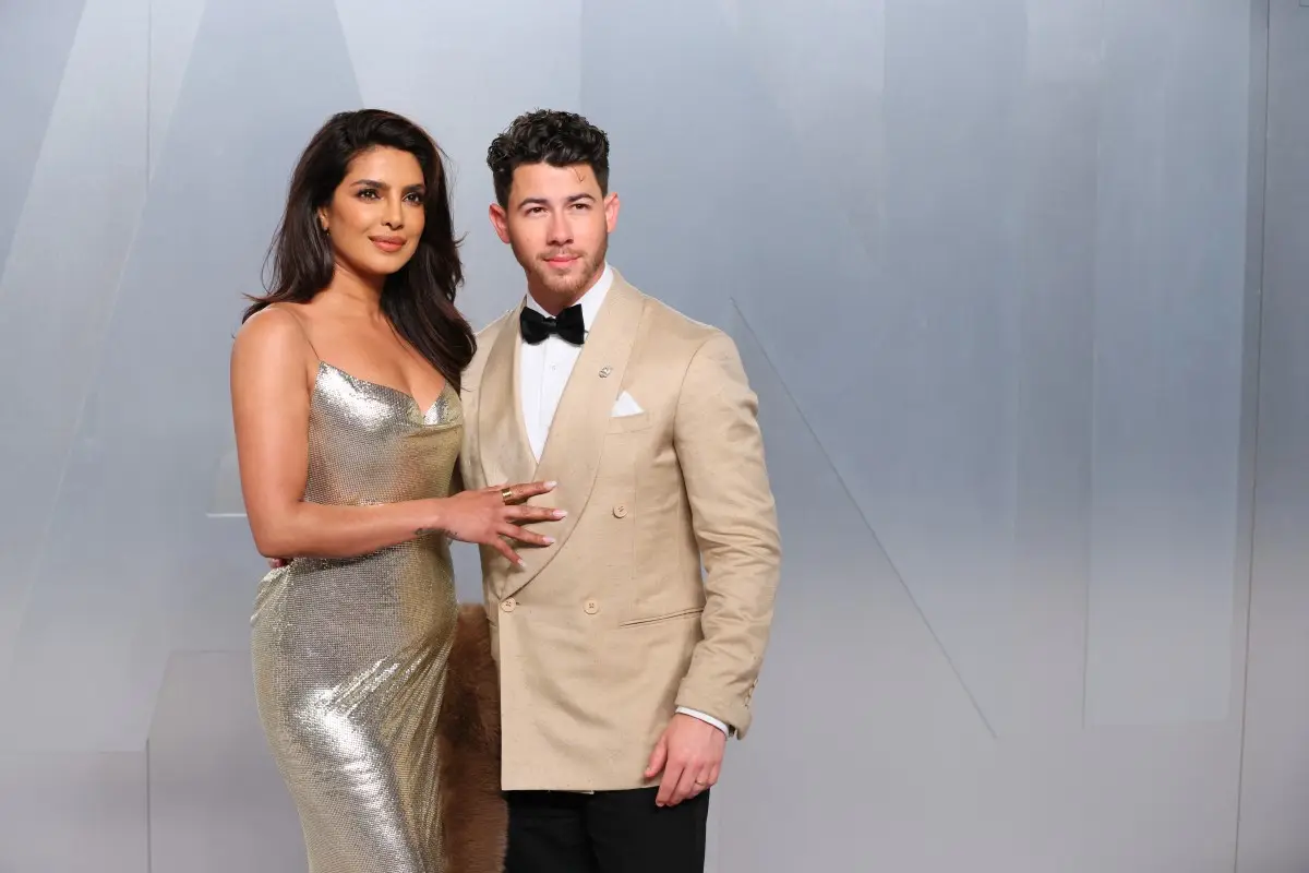 Kylie Jenner to Priyanka Chopra: Fashion highlights from Vanity Fair's 2026 Oscar  party
