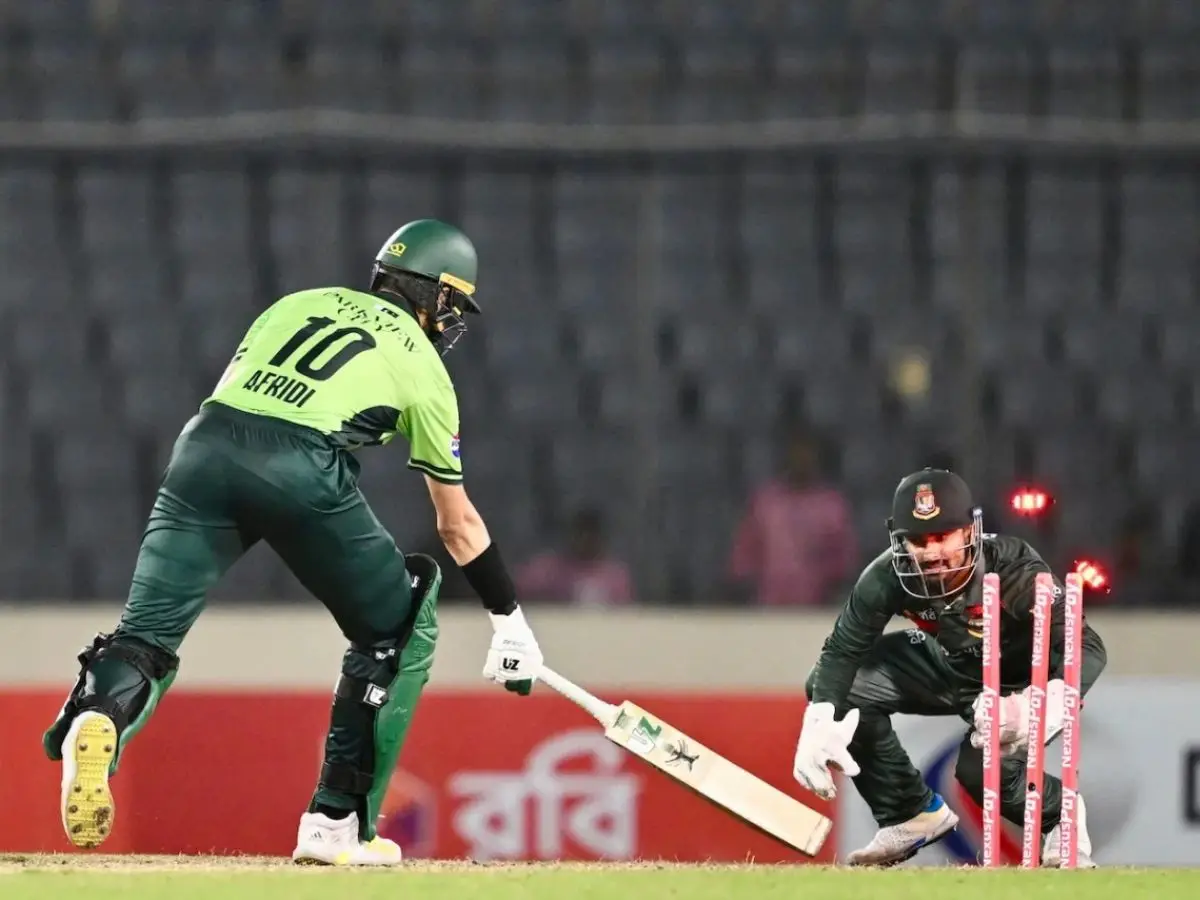 ‘People are treating Pakistan like Zimbabwe’: Shehzad tears into Men in Green for BAN drubbing ‘People are treating Pakistan like Zimbabwe’: Shehzad tears into Men in Green for BAN drubbing
