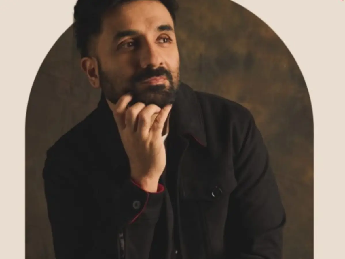 Vir Das to take his Hey Stranger world tour to London's Royal Albert Hall Vir Das to take his Hey Stranger world tour to London's Royal Albert Hall