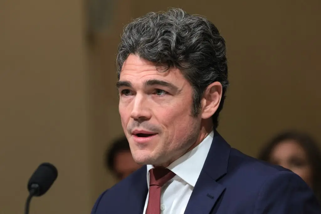 FBI investigates Joe Kent for alleged classified information leak