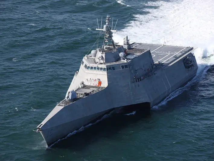 US mine-hunting warships vanish from Strait of Hormuz, reappear 5,630 km away as Iran lays mines US mine-hunting warships vanish from Strait of Hormuz, reappear 5,630 km away as Iran lays mines