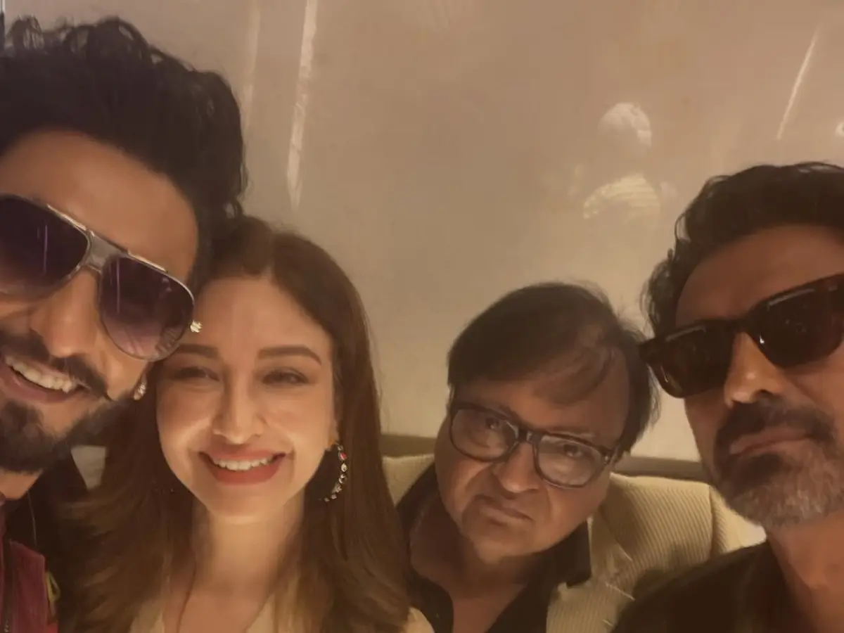 Rakesh Bedi and Arjun Rampal at thumping after party