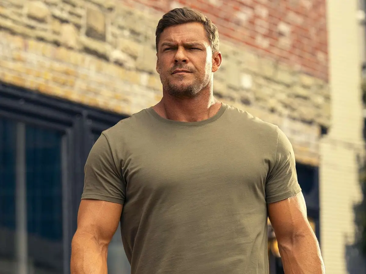 Reacher actor Alan Ritchson caught on video in an alleged brawl with neighbour