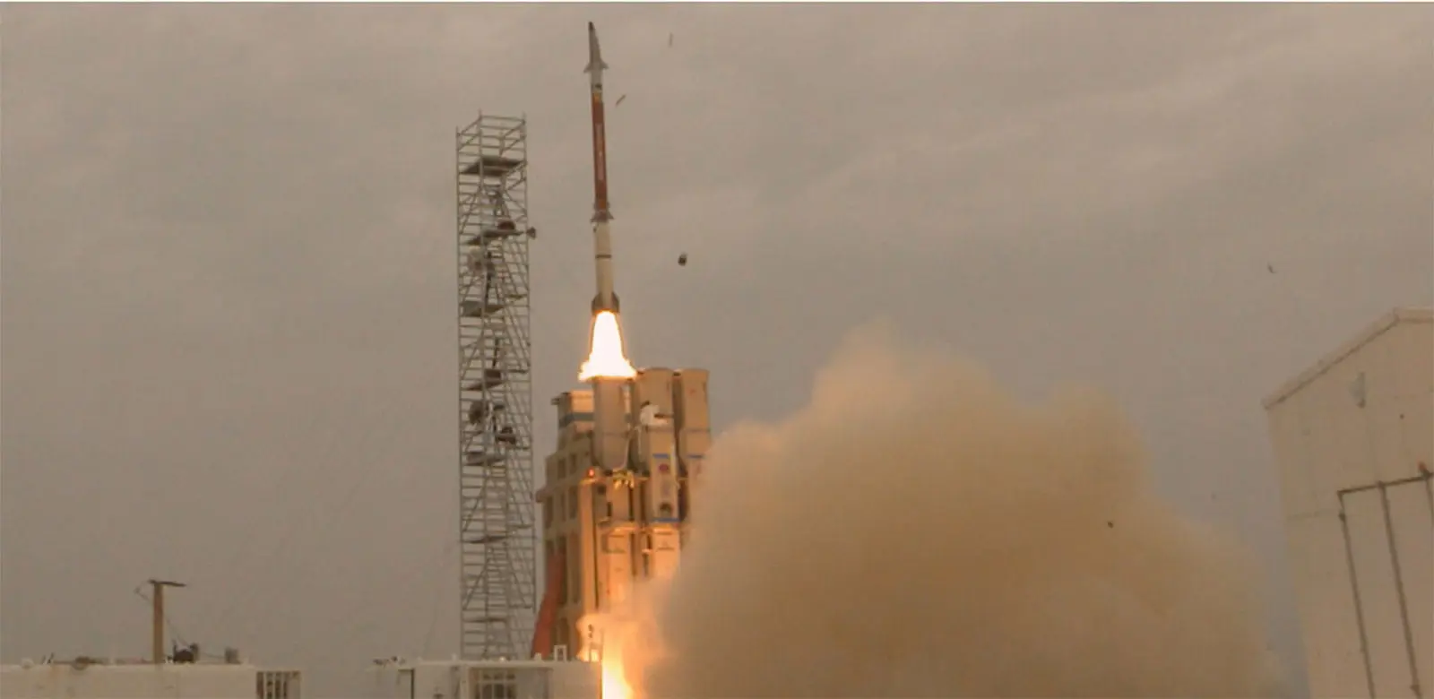 two-stage manoeuvrable interceptor
