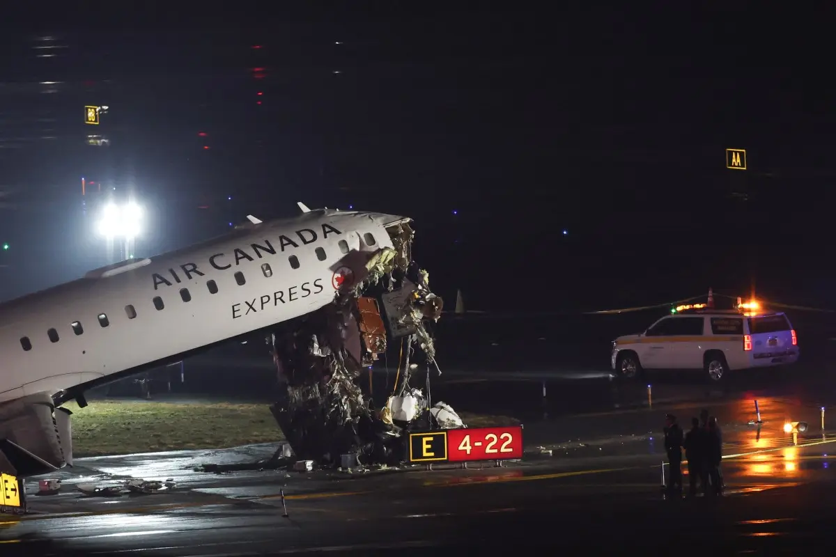 'Stop, Stop': Chilling cockpit audio reveals final minutes before deadly LaGuardia crash