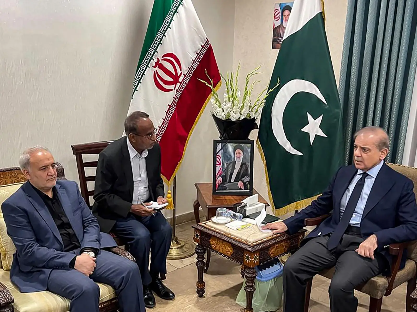 ‘No negotiations have taken place’: Tehran envoy to Pakistan rejects Trump’s claims of US-Iran talks ‘No negotiations have taken place’: Tehran envoy to Pakistan rejects Trump’s claims of US-Iran talks