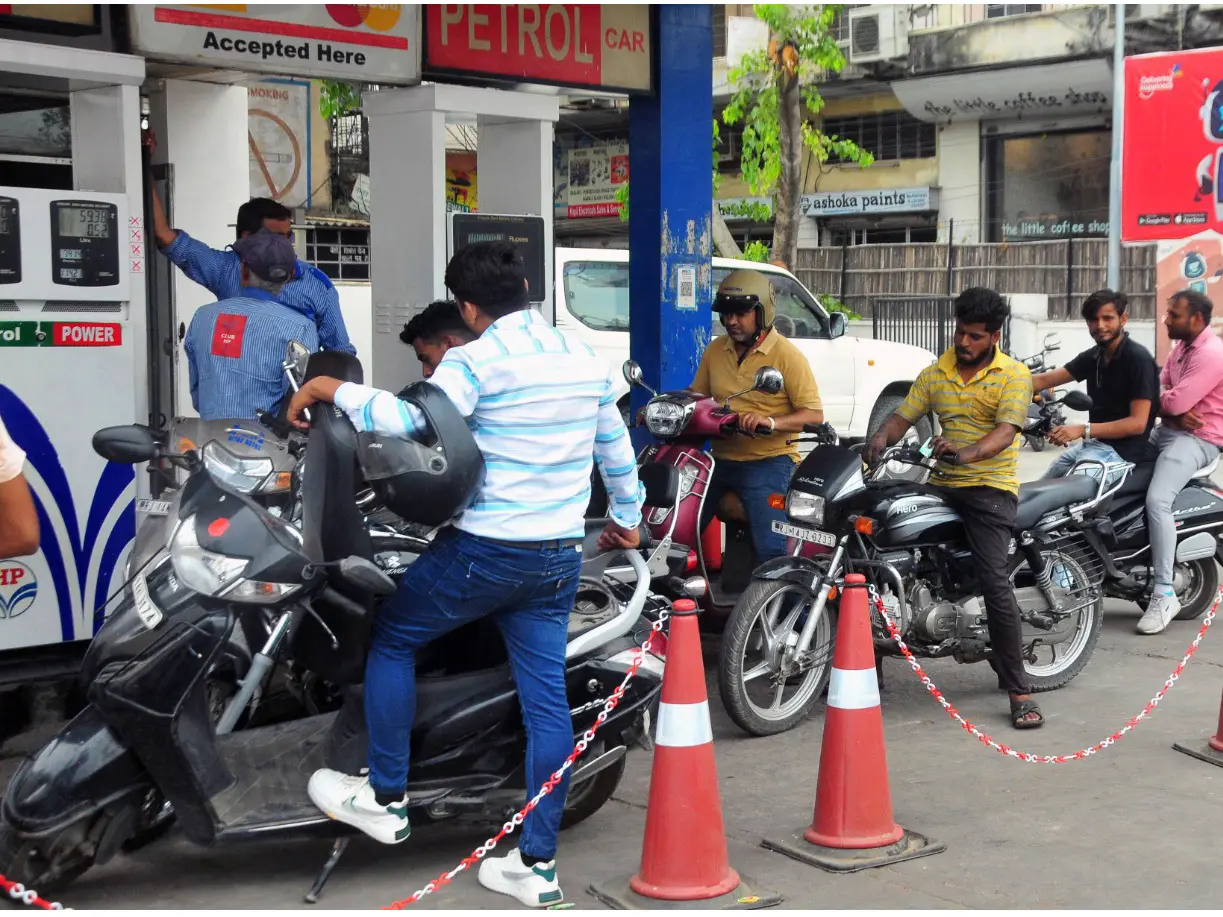Panic buying at petrol pumps: Government debunks rumors assures ample stock amid Hormuz blockade Panic buying at petrol pumps: Government debunks rumors assures ample stock amid Hormuz blockade