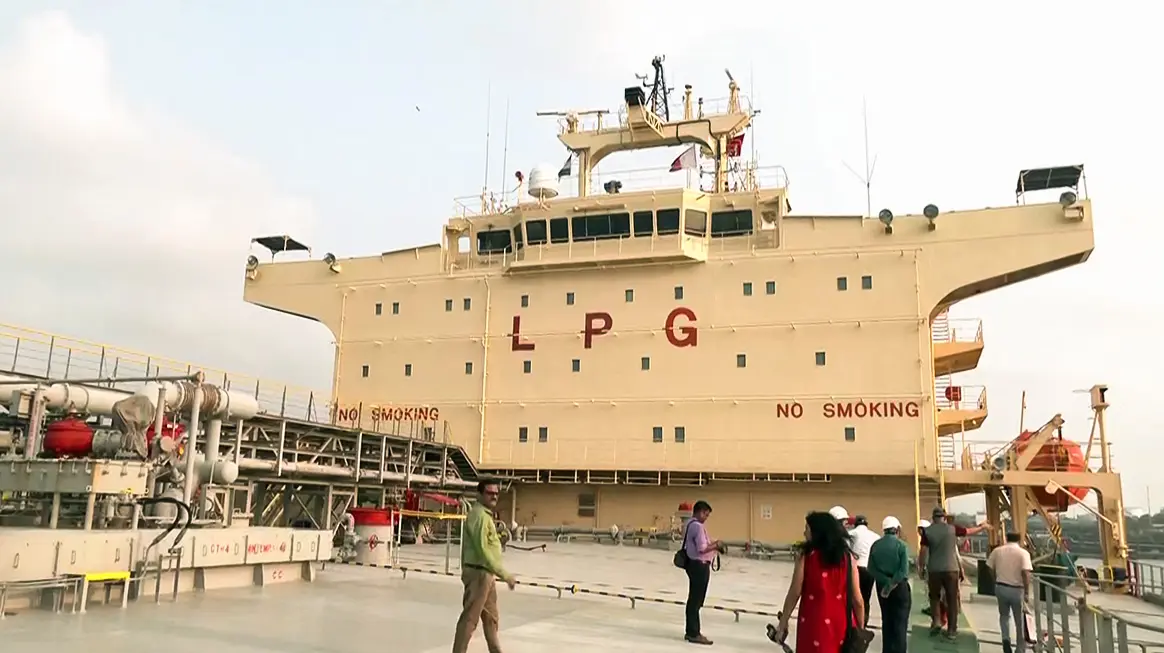 LPG vessel 'Apollo Ocean' docks in Karnataka, India assures stable energy supply