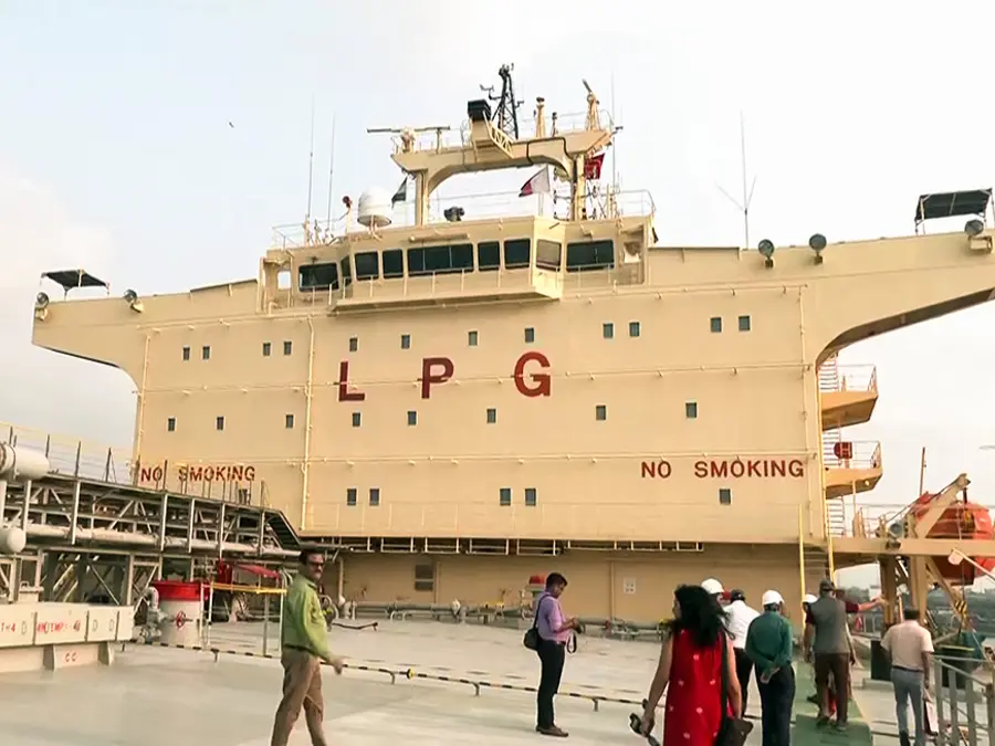 LPG vessel 'Apollo Ocean' docks in Karnataka, India assures stable energy supply
