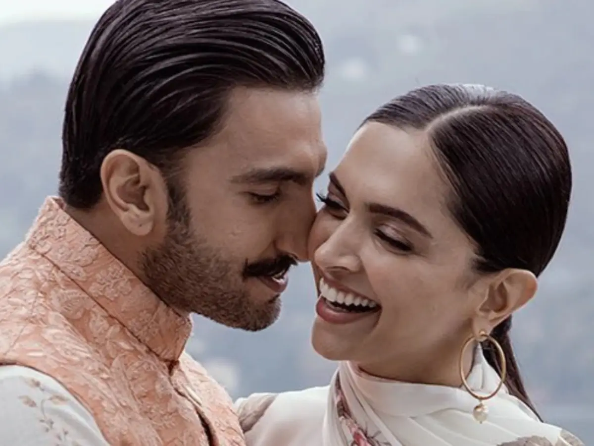 Ranveer Singh celebrates Dhurandhar 2 success with Deepika Padukone, father Jagjit in Mumbai | See pic