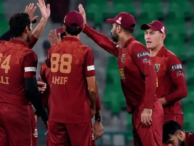 ‘Got their kits dyed at some dupatta lane’: Kamran Akmal slams PSL over jersey colour fiasco