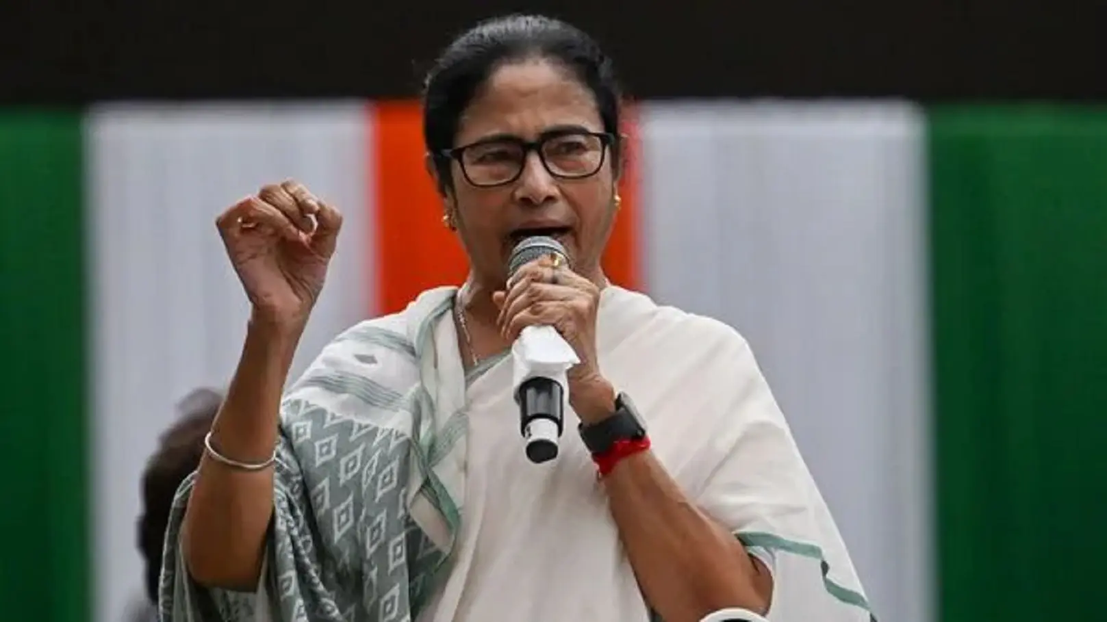 Mamata snaps up fuel shortage issue, says LPG produced in Bengal should not be sent outside