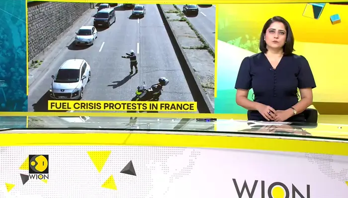 France's Transport Industry Stages Go-slow Protest in Paris