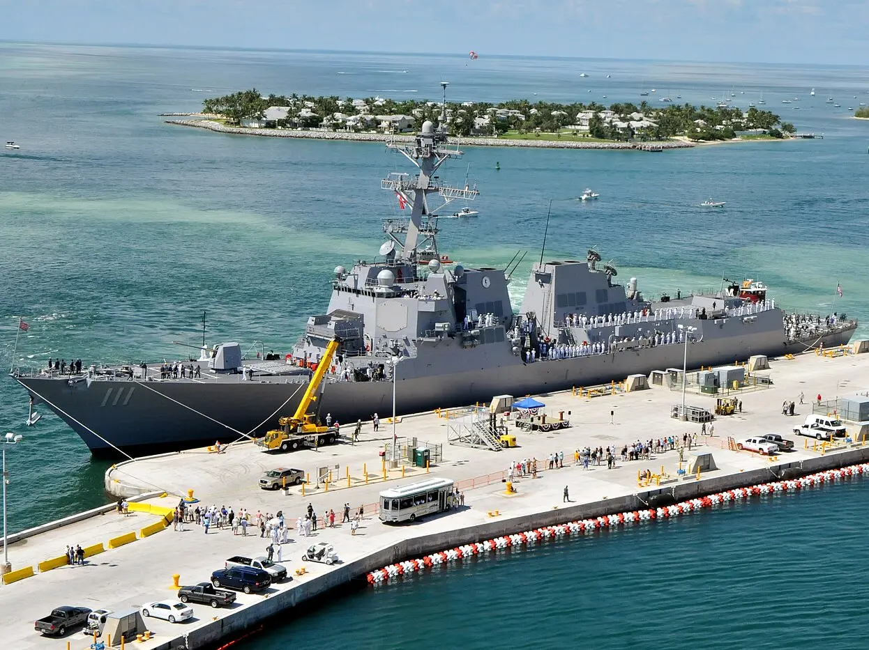'Massive Fleet': How many US ships actually escort the USS Abraham Lincoln near Iran?