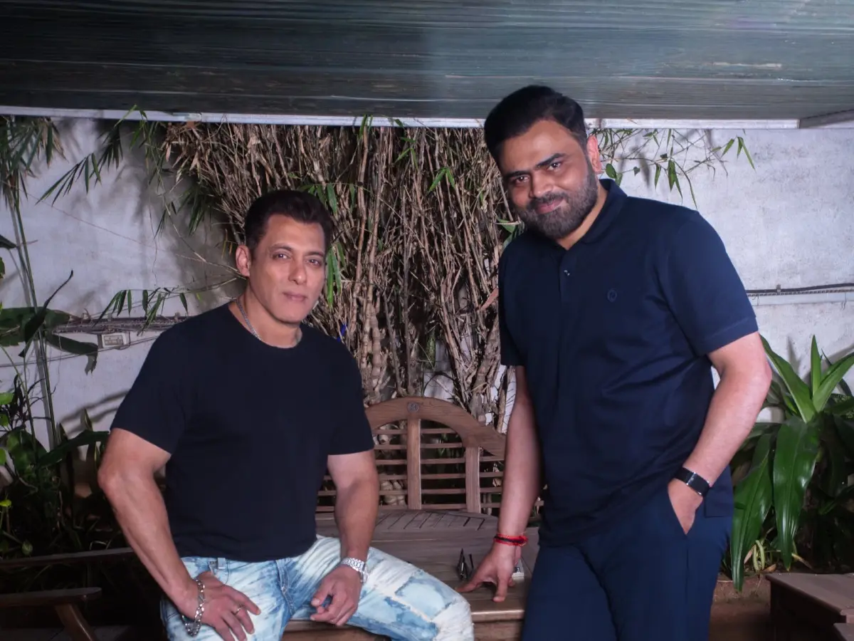 Salman Khan to collaborate with Telugu director Vamshi Paidipally, announces next project- Details inside