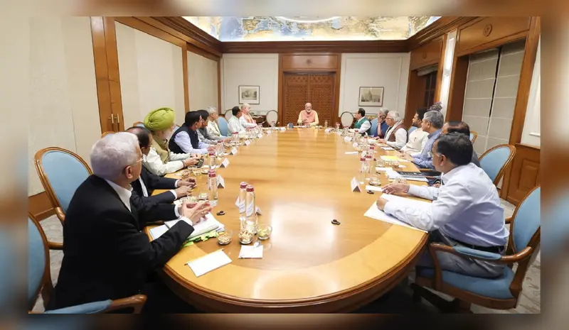 PM chairs key meeting, orders steps to ensure supplies, curb price hike risks amid conflict PM chairs key meeting, orders steps to ensure supplies, curb price hike risks amid conflict