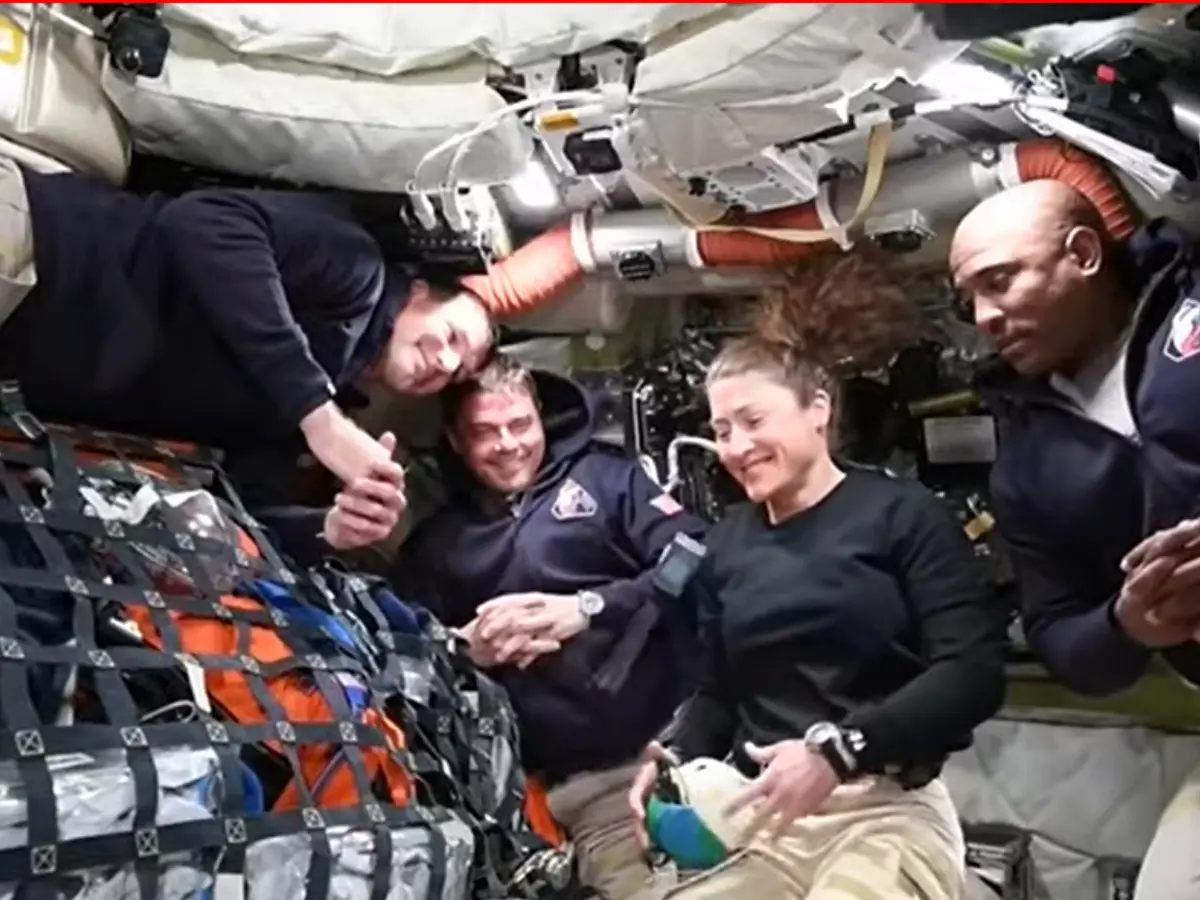 'Space plumber' Christina Koch on Orion toilet trouble and sleeping 'like a bat'