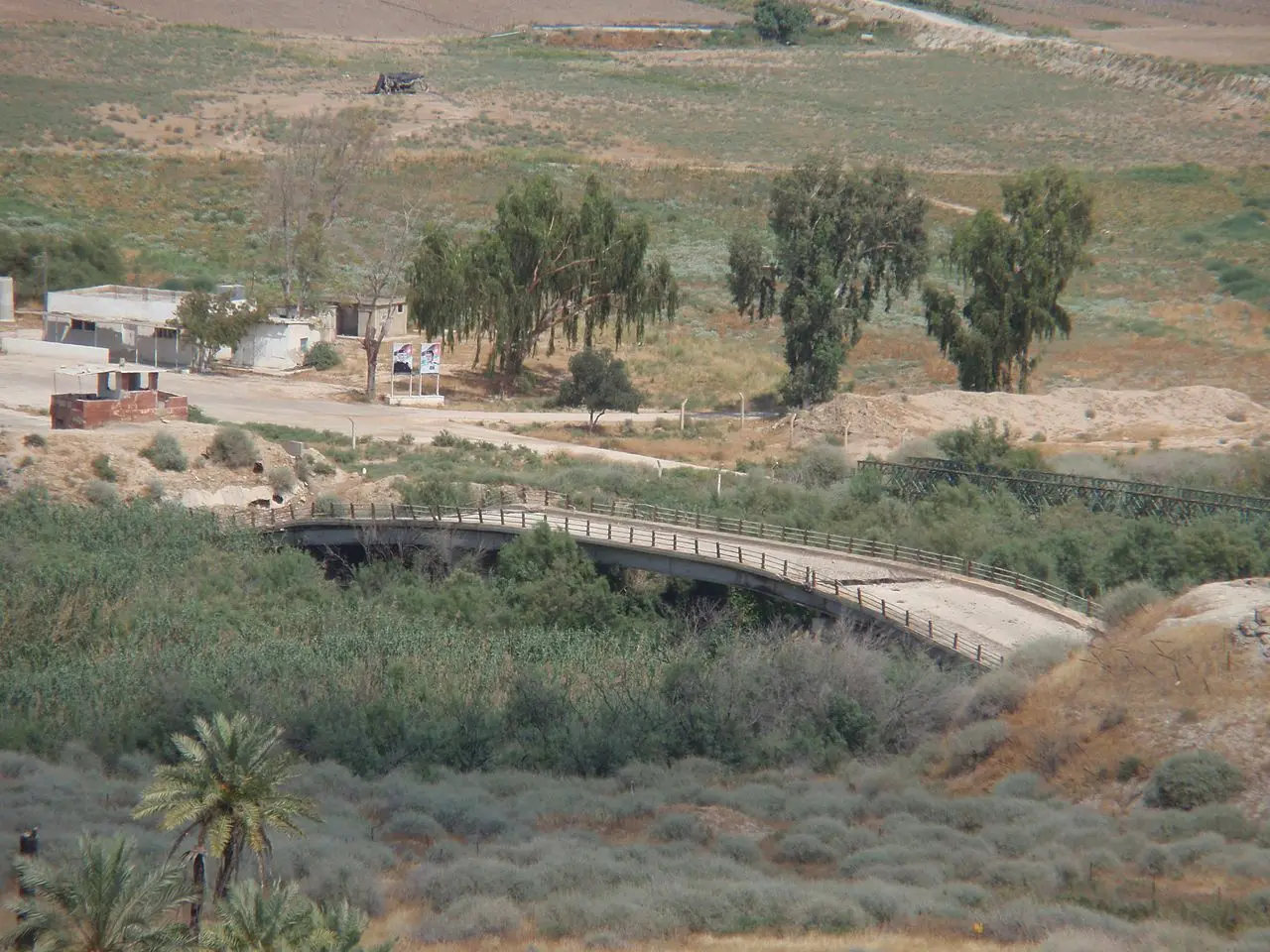 Damiya Adam Bridge