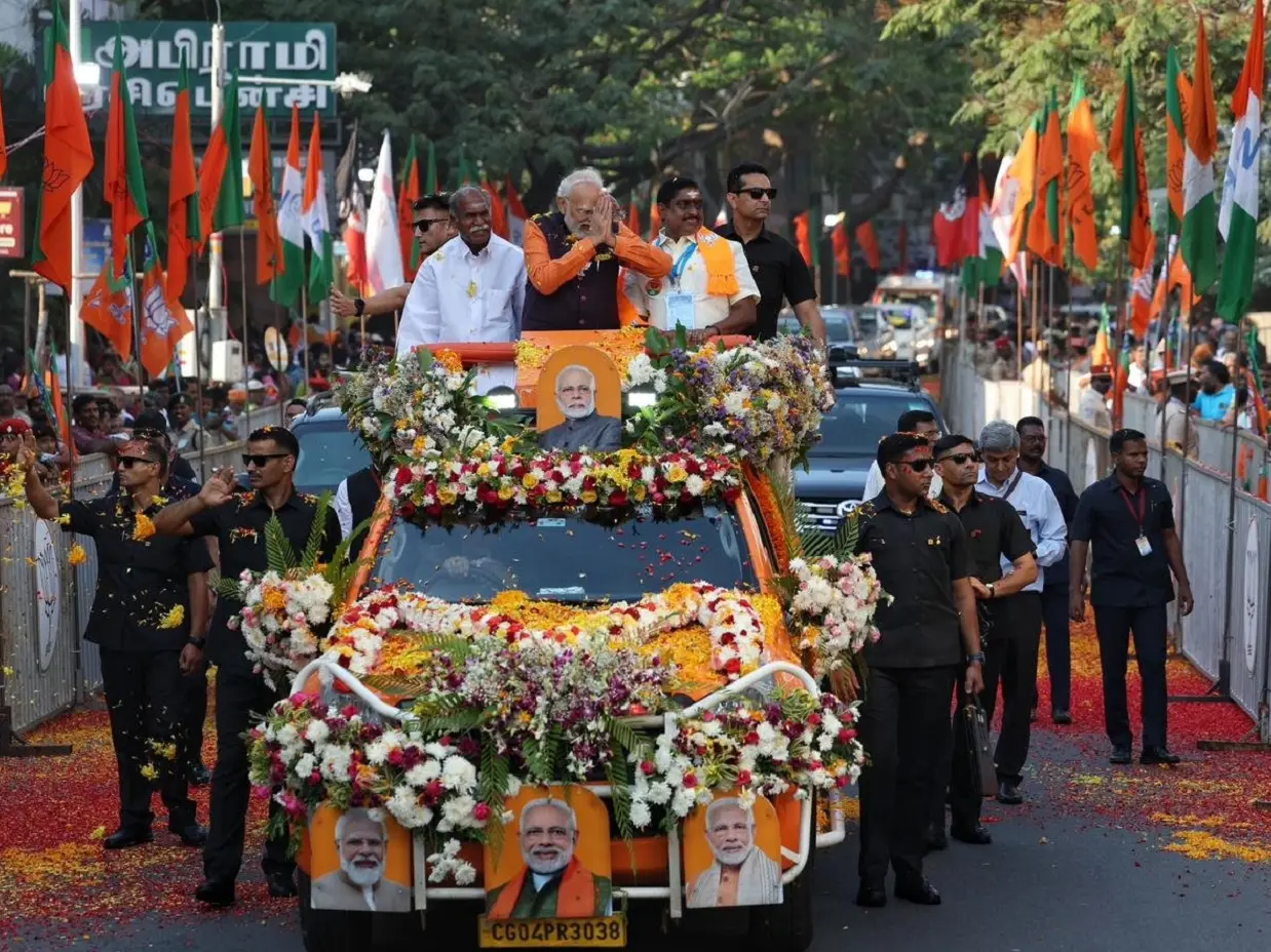 PM Modi holds roadshow in NDA-ruled Puducherry; polling on April 9th PM Modi holds roadshow in NDA-ruled Puducherry; polling on April 9th
